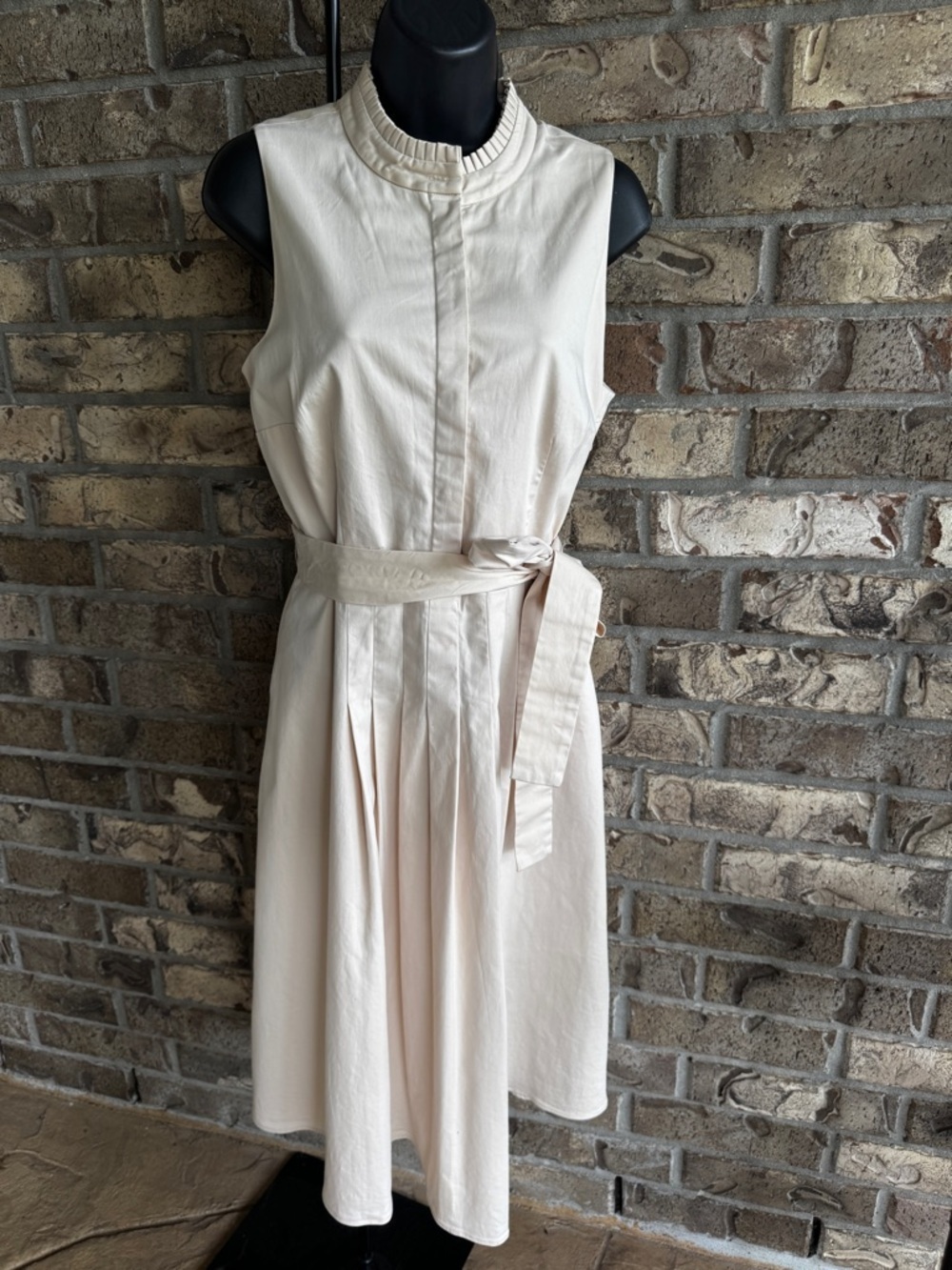 Antonio Melani Dress Women Size 6 Ivory Sleeveless Belted Midi Pleated Stretch - Picture 1 of 12